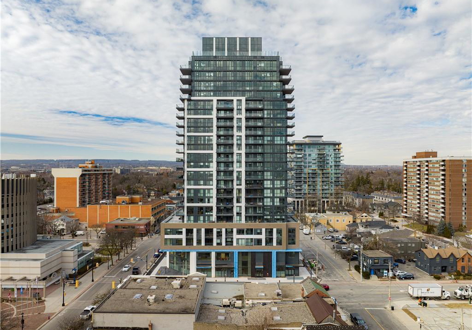 2007-james-street-burlington-ontario-40842591