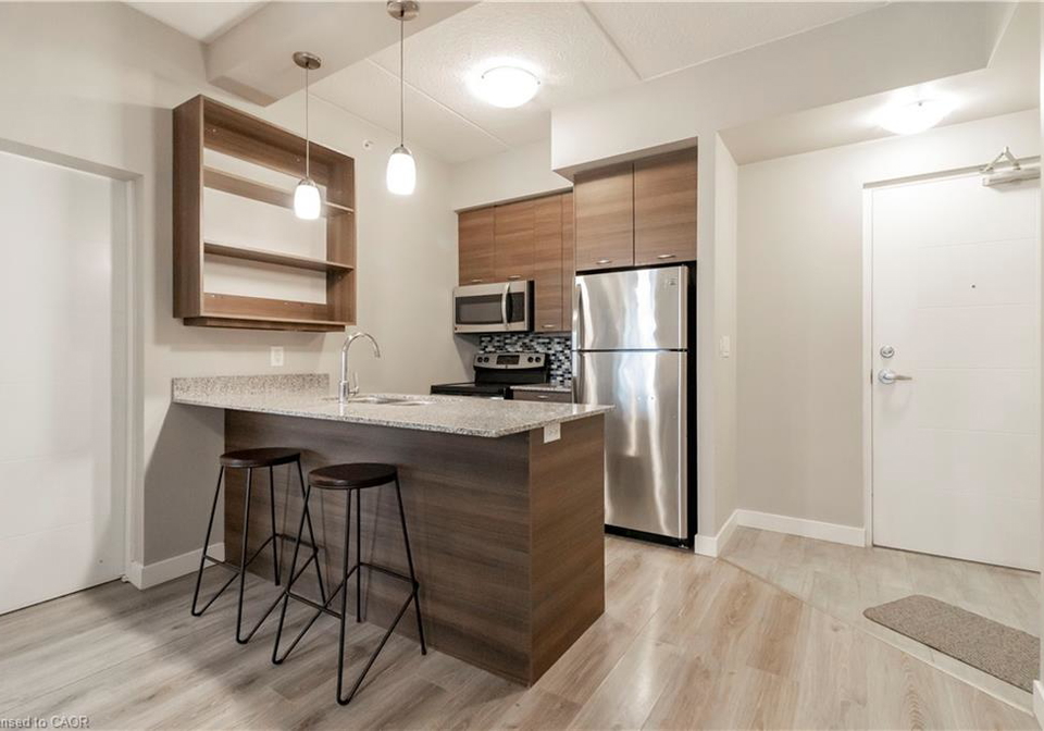 318-spruce-street-waterloo-ontario-40842592