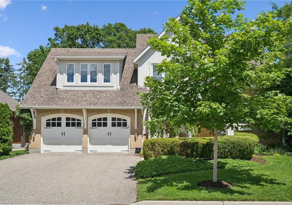 576-falconridge-crescent-kitchener-ontario-40842604