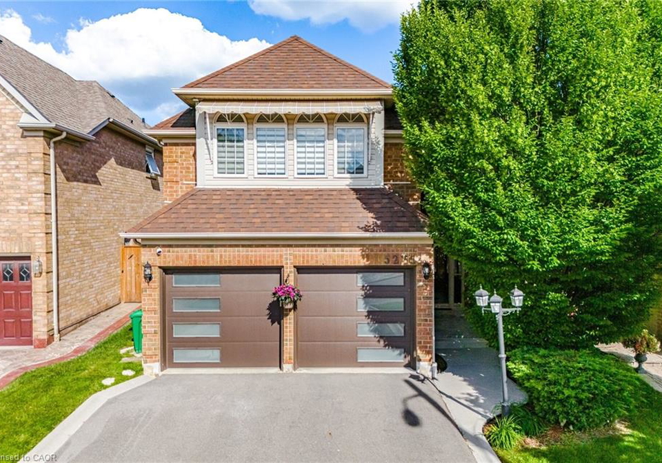 5275-ruperts-gate-drive-mississauga-ontario-40842614