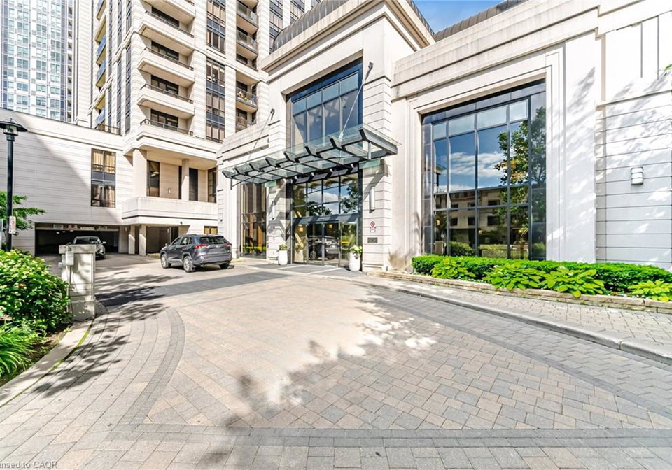 100-harrison-garden-boulevard-toronto-ontario-40842628