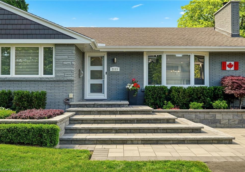 2113-courtland-drive-burlington-ontario-40842630