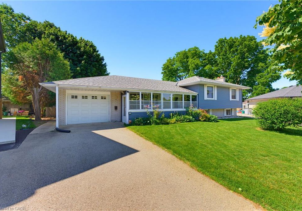 6-treelawn-terrace-brantford-ontario-40842634