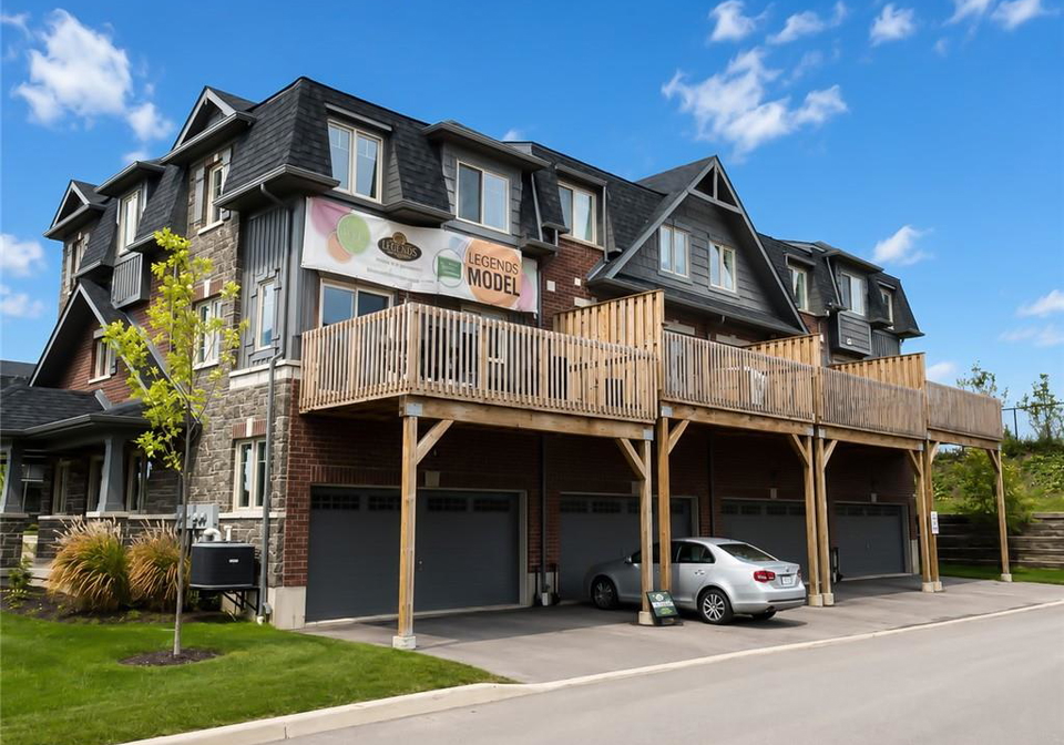 4-isaiah-drive-kitchener-ontario-40842651