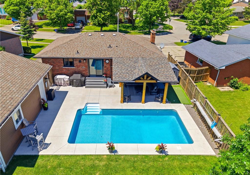 40-wellbrook-boulevard-welland-ontario-40842668