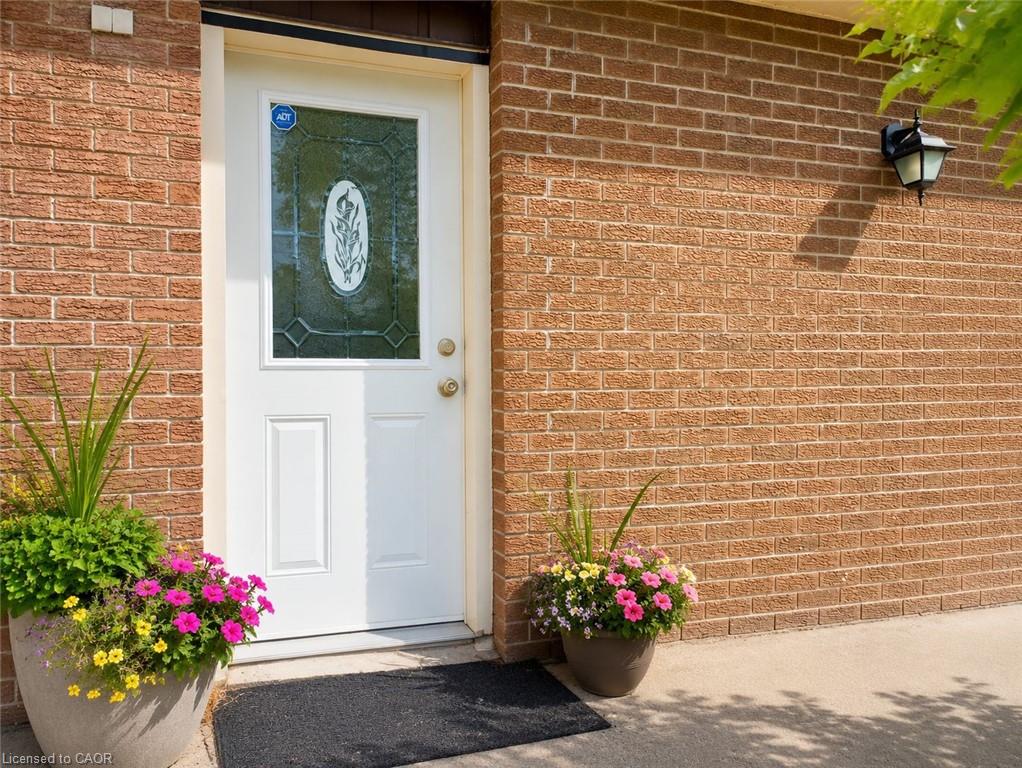 894-strasburg-road-kitchener-ontario-40842681