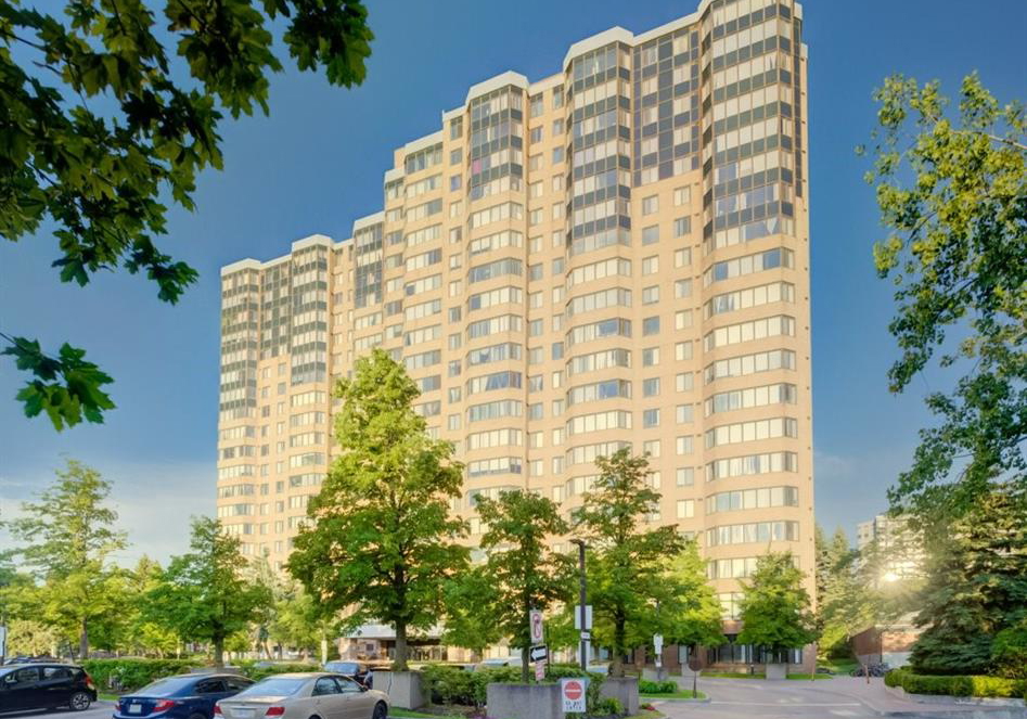 80-alton-towers-circle-toronto-ontario-40842692