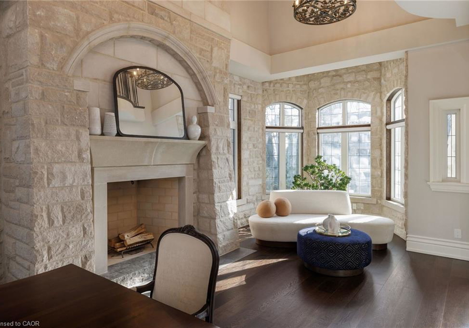 1165-garden-road-mississauga-ontario-40842697