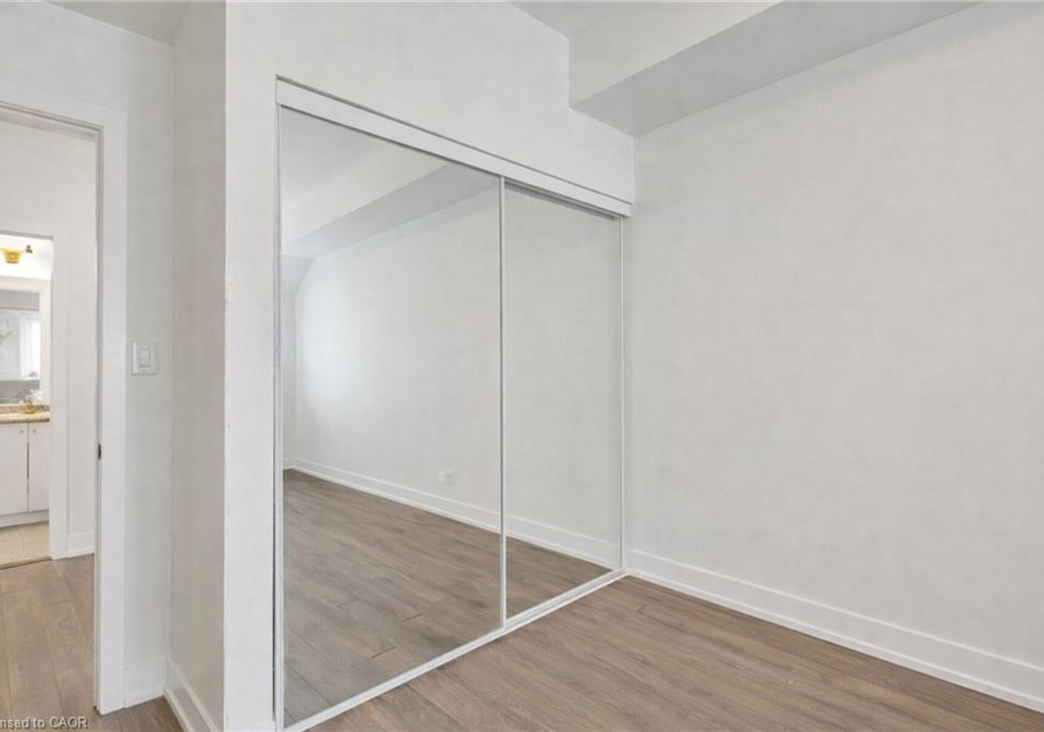 150-oak-park-boulevard-oakville-ontario-40842710