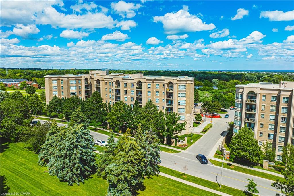 2075-amherst-heights-drive-burlington-ontario-40842716