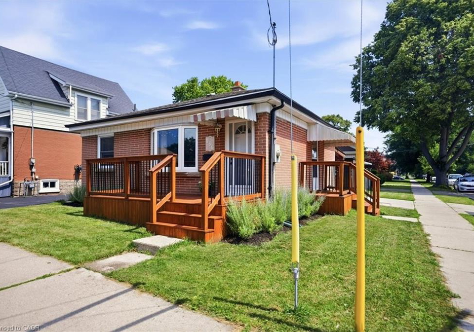 166-catharine-avenue-brantford-ontario-40842753