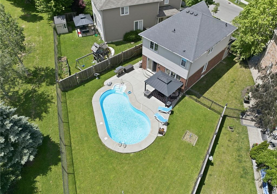 240-emick-drive-hamilton-ontario-40842761