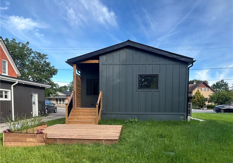 215-winstanley-street-monkton-ontario-40842771