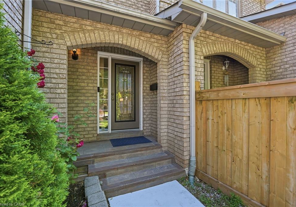 2445-stefi-trail-oakville-ontario-40842780