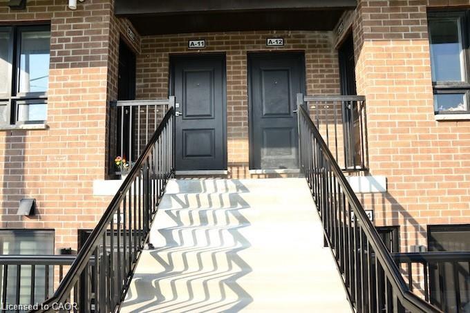 1331-countrystone-drive-kitchener-ontario-40842782