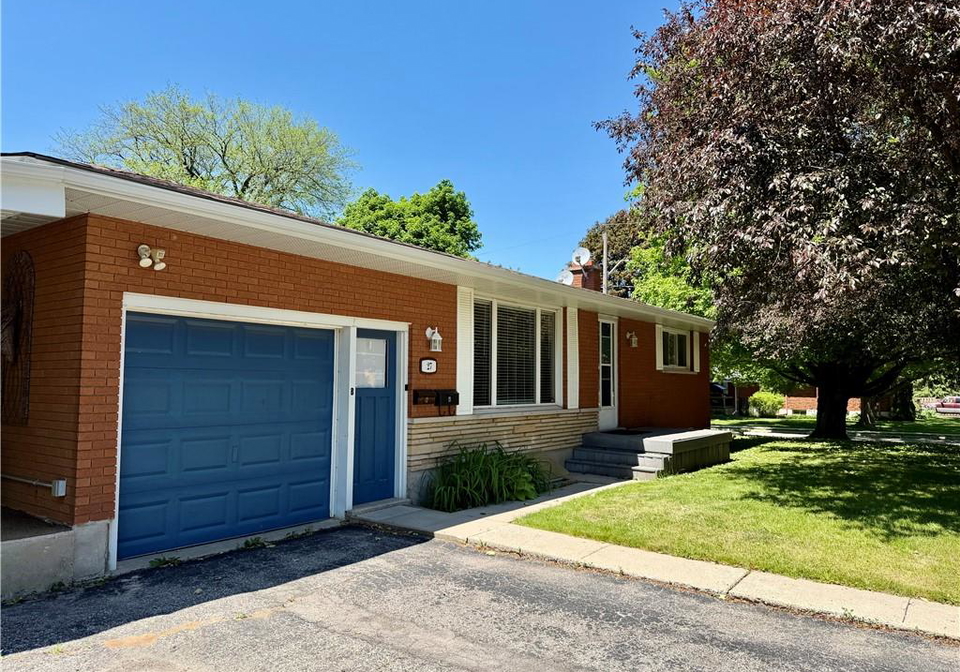 27-elizabeth-street-cambridge-ontario-40842805