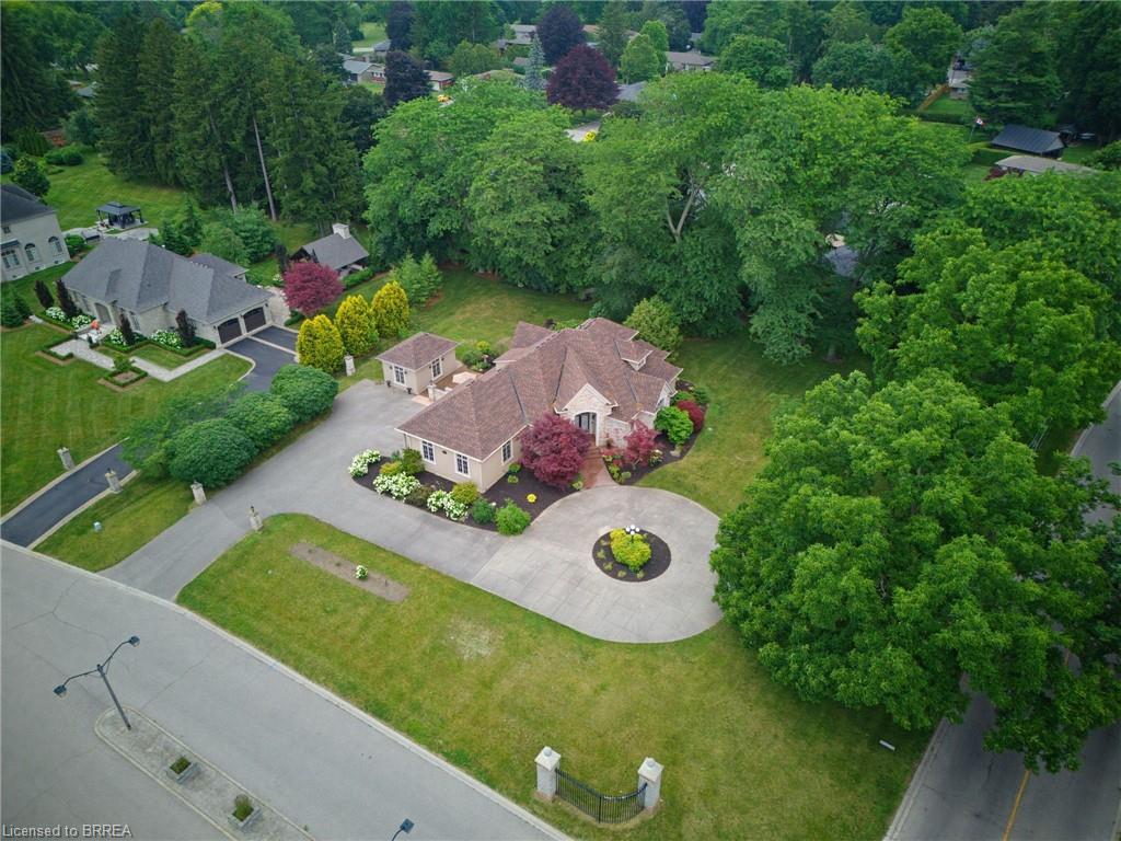 1-rue-chateaux-terrace-brantford-ontario-40842810