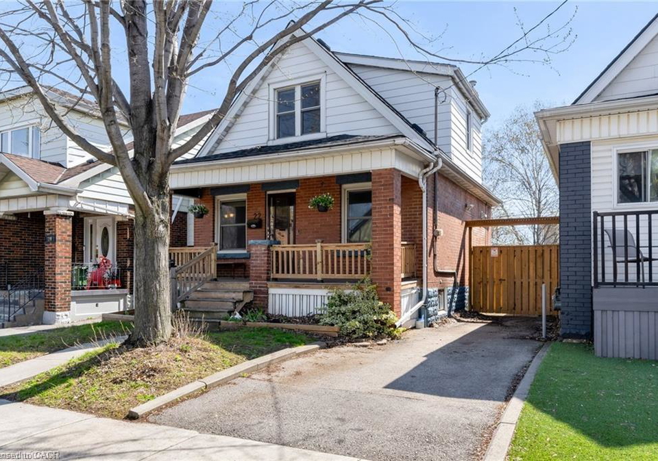 22-cope-street-hamilton-ontario-40842849