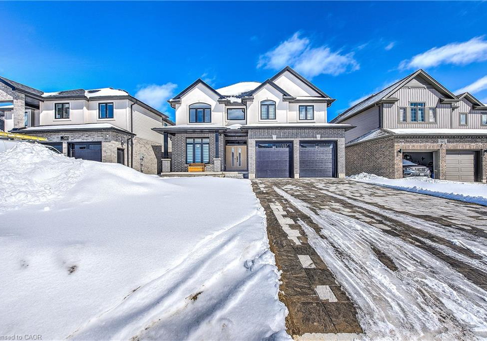 944-trailsway-avenue-london-ontario-40842866