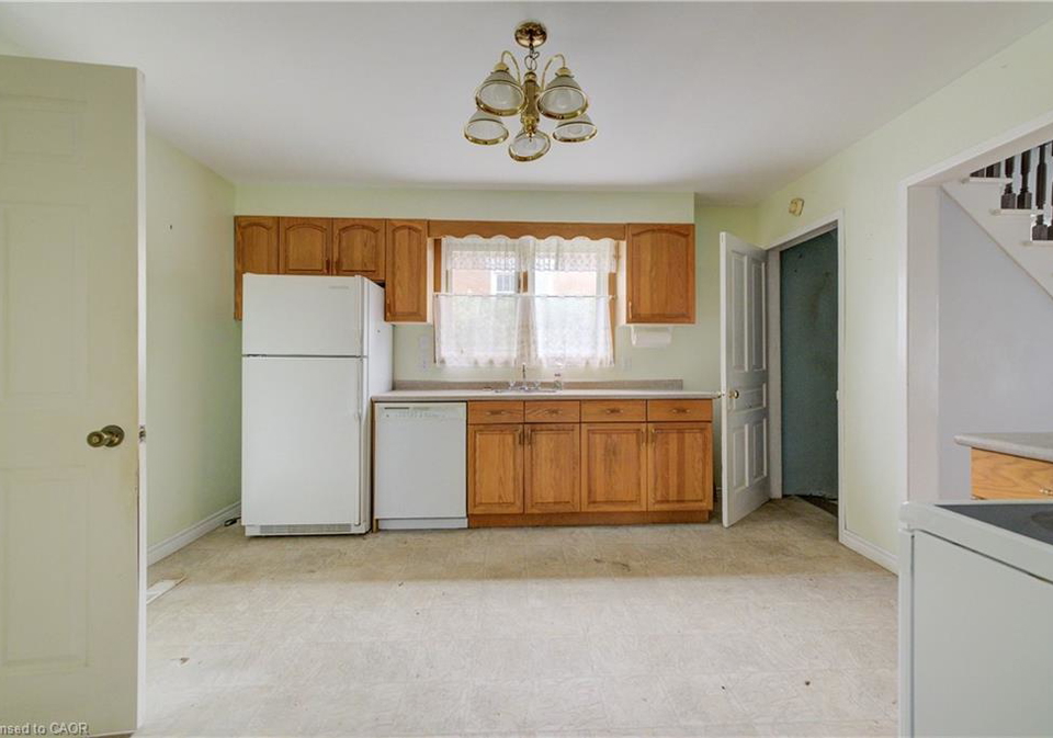 56-agnes-street-kitchener-ontario-40842867
