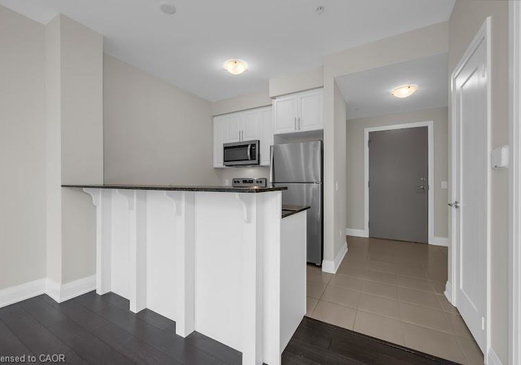16-concord-place-grimsby-ontario-40842875