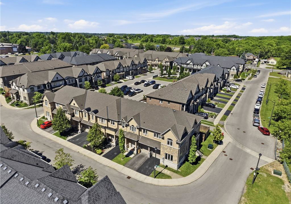 104-sonoma-valley-crescent-hamilton-ontario-40842886