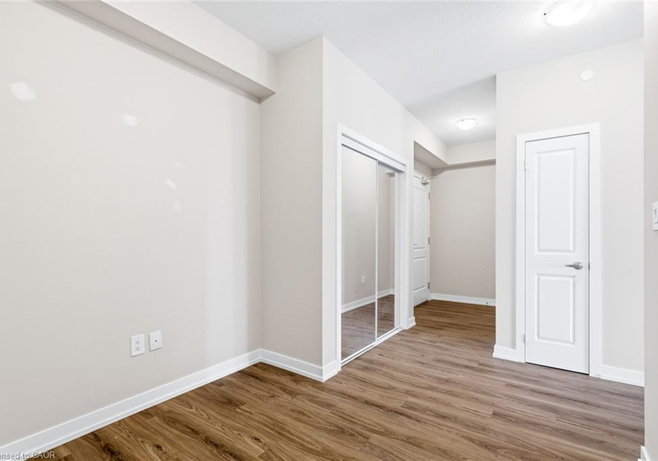 450-dundas-street-e-waterdown-ontario-40842892