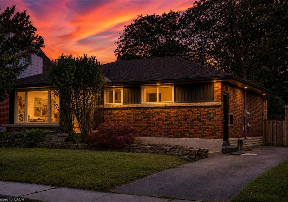 83-east-15th-street-hamilton-ontario-40842909