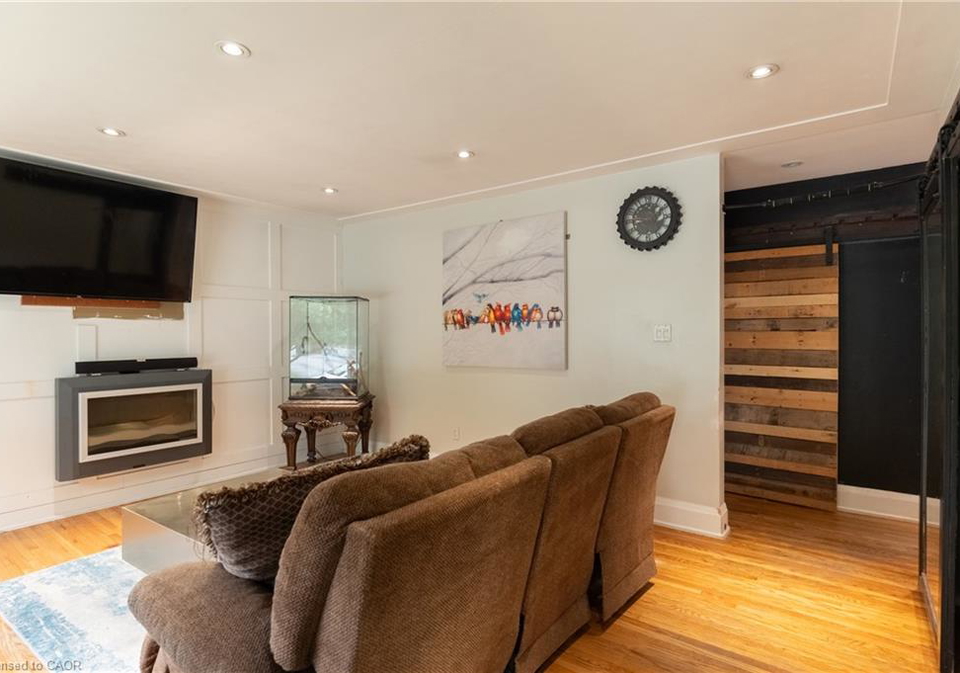 83-east-15th-street-hamilton-ontario-40842909
