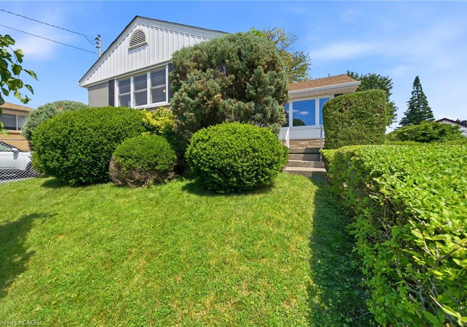 89-charlotte-street-hamilton-ontario-40842929