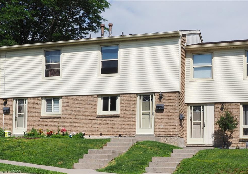 165-green-valley-drive-kitchener-ontario-40842951
