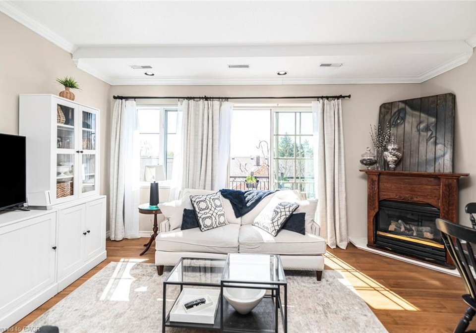 262-dundas-street-e-hamilton-ontario-40842956