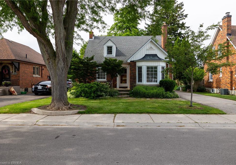 21-baldwin-avenue-brantford-ontario-40842996
