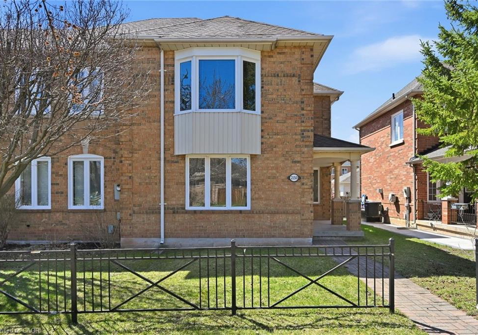 2150-fourth-line-oakville-ontario-40843026