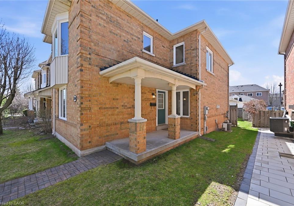 2150-fourth-line-oakville-ontario-40843026
