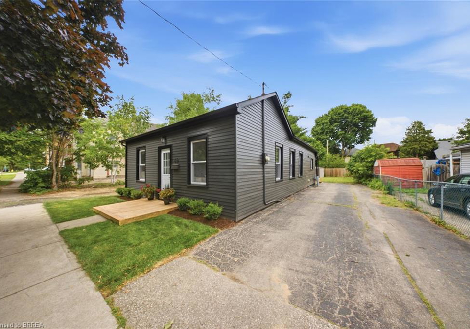 49-pearl-street-brantford-ontario-40843031