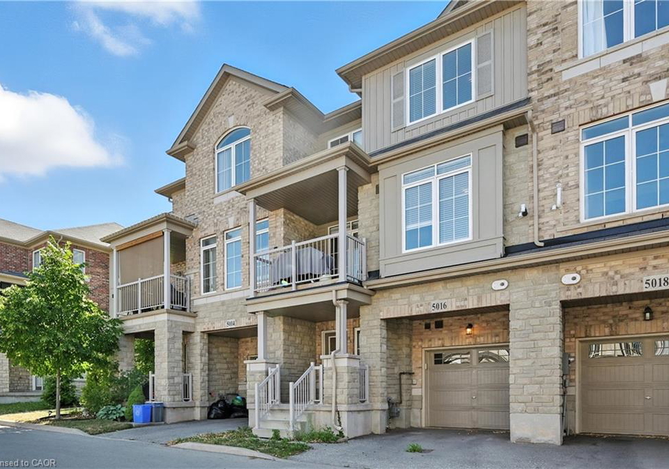 5016-desantis-drive-beamsville-ontario-40843042