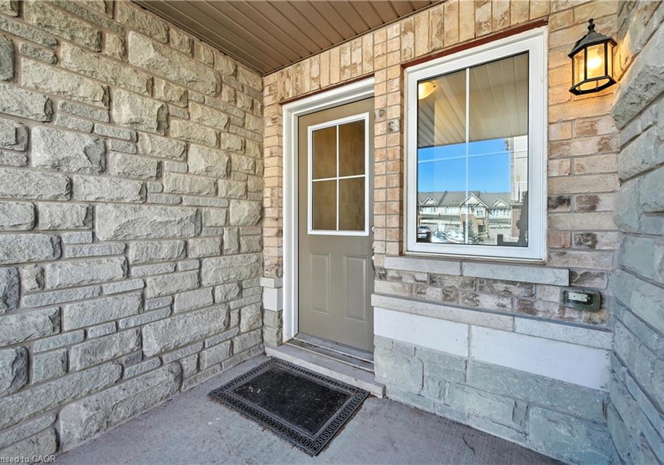 5016-desantis-drive-beamsville-ontario-40843042