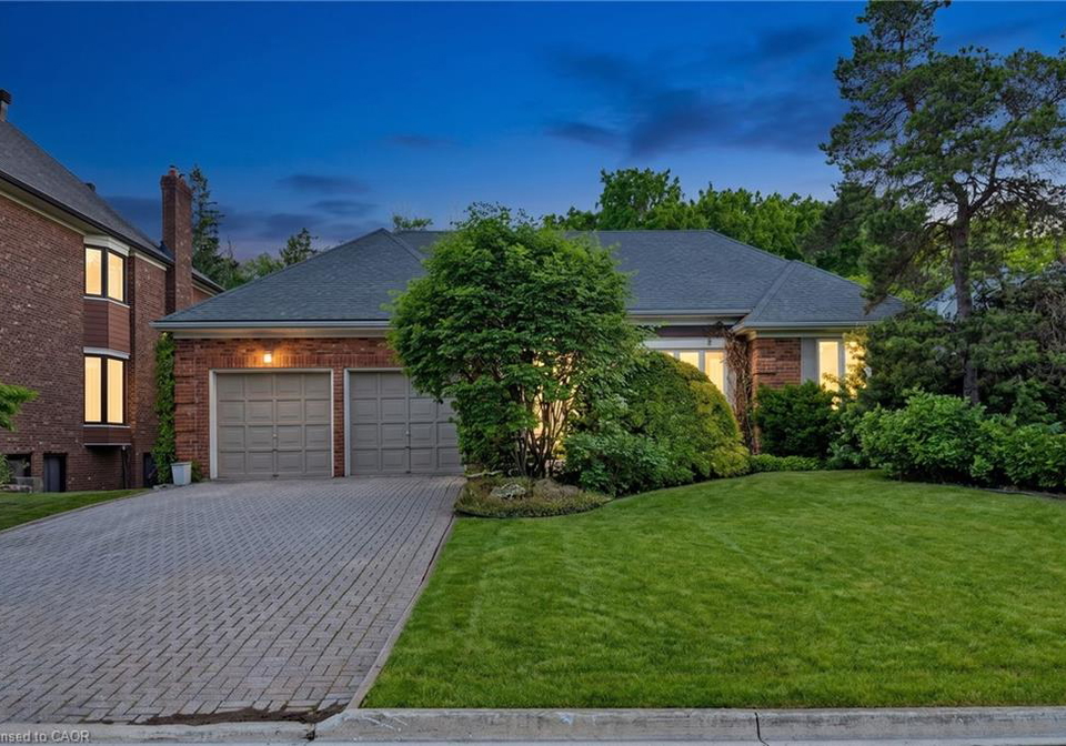17-flanders-drive-waterdown-ontario-40843052