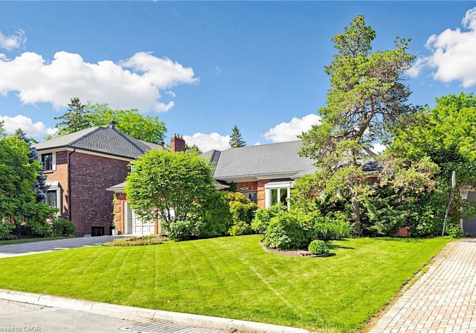 17-flanders-drive-waterdown-ontario-40843052