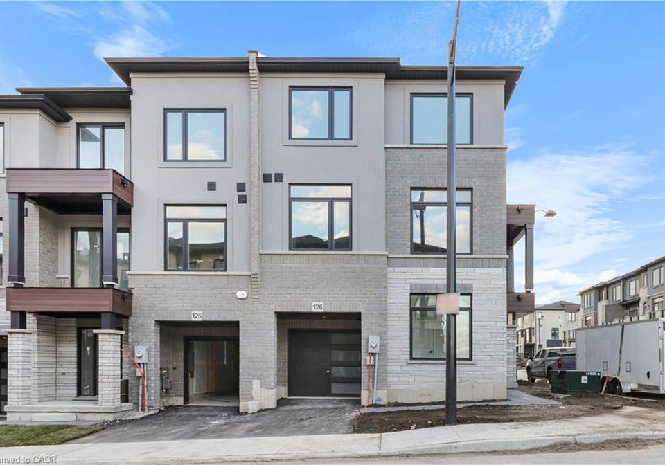 155-equestrian-way-cambridge-ontario-40843055