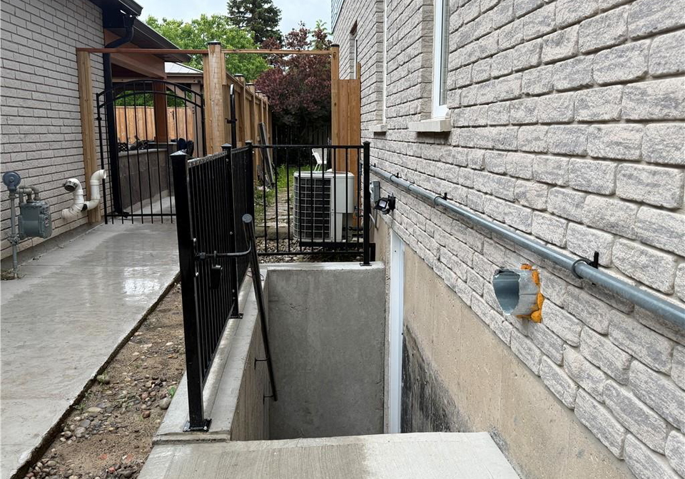 4-waterside-drive-hamilton-ontario-40843076