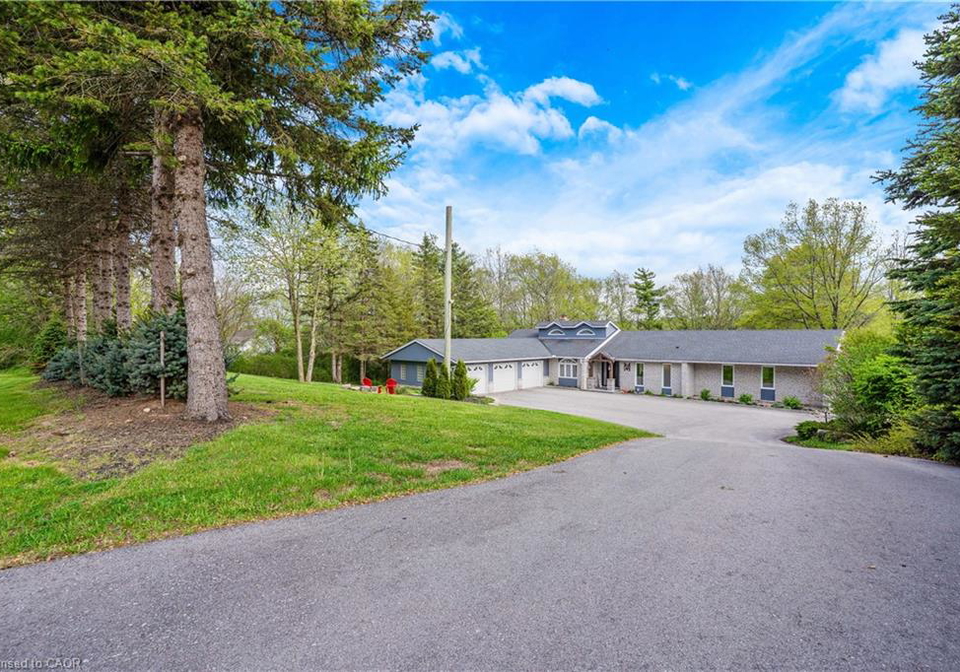1279-maple-manor-road-cambridge-ontario-40843080