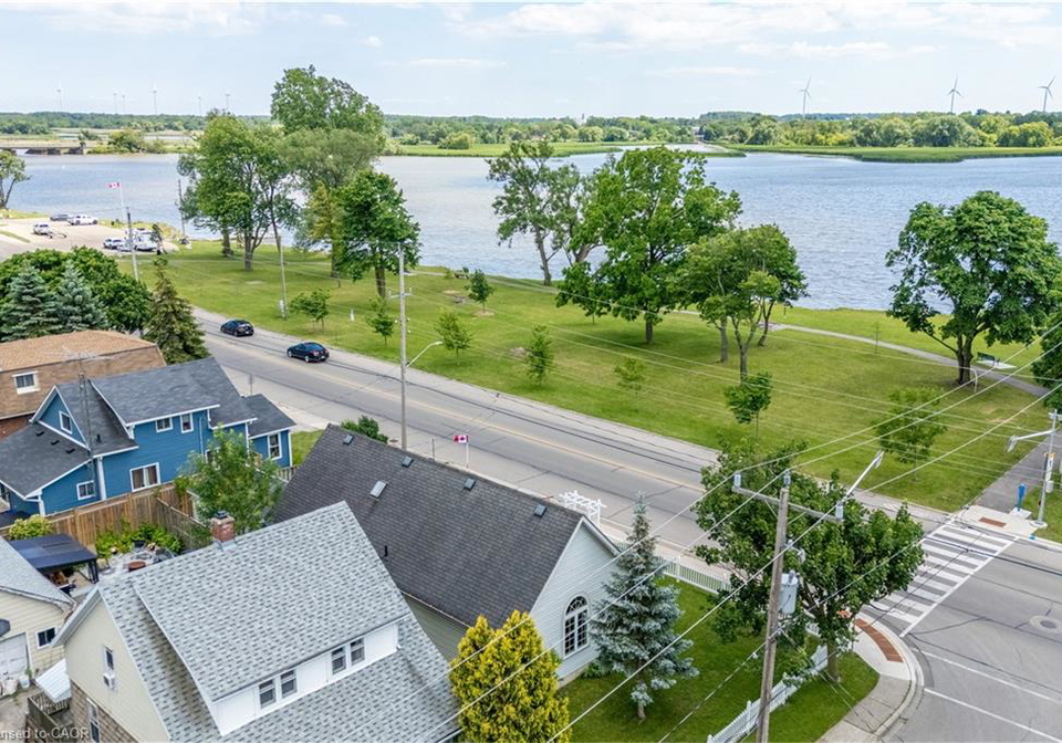 339-main-street-w-dunnville-ontario-40843089