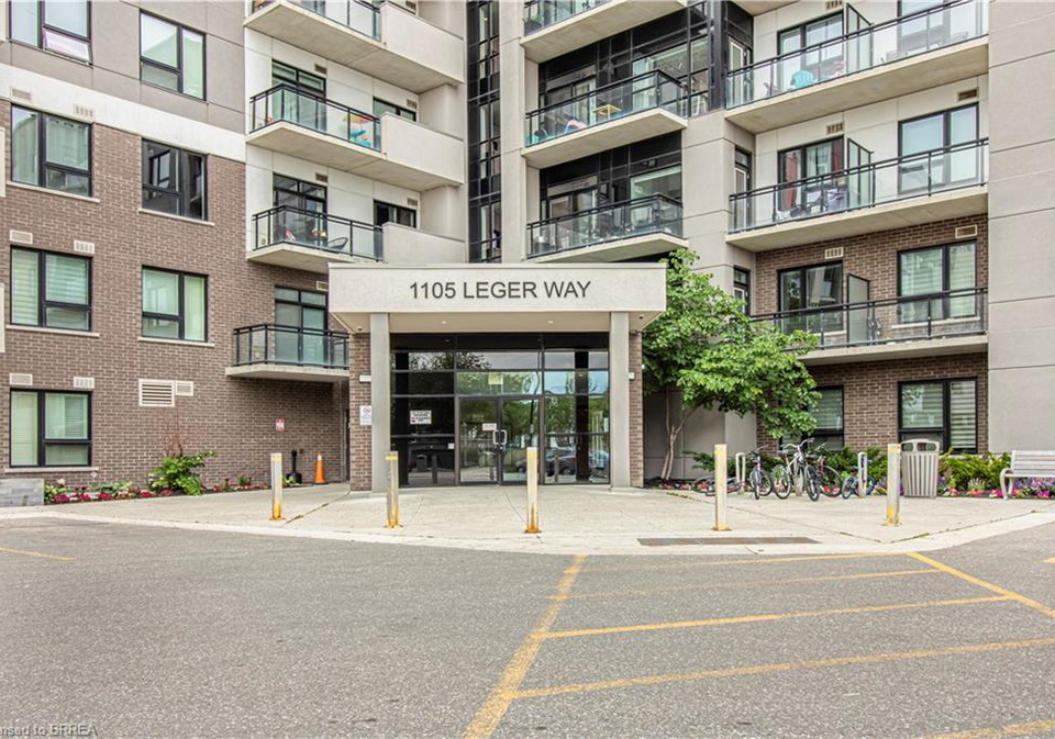 1105-leger-way-milton-ontario-40843113