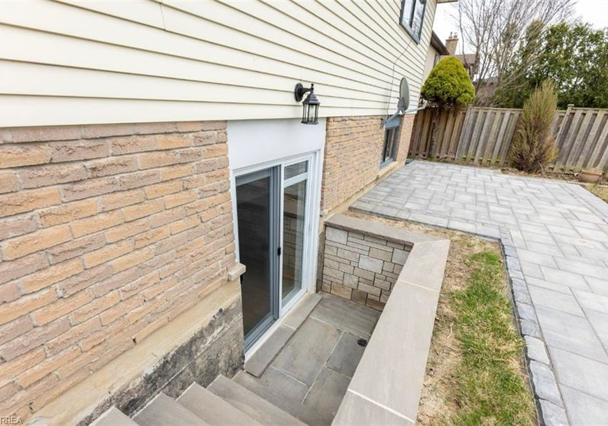468-gowland-crescent-milton-ontario-40843115