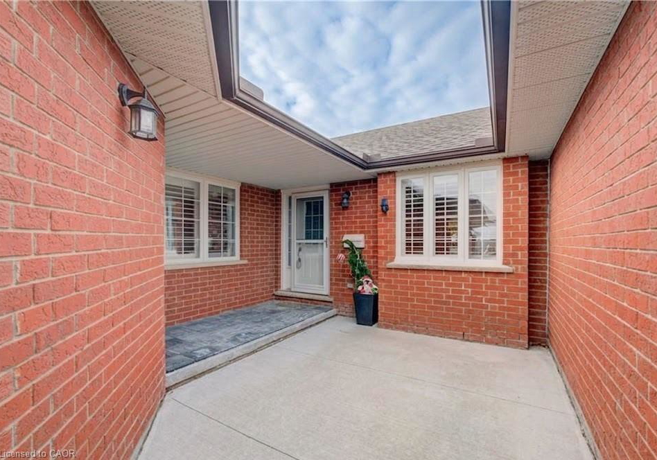 10-isherwood-avenue-cambridge-ontario-40843121