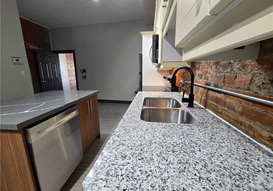 473-king-street-w-hamilton-ontario-40843123