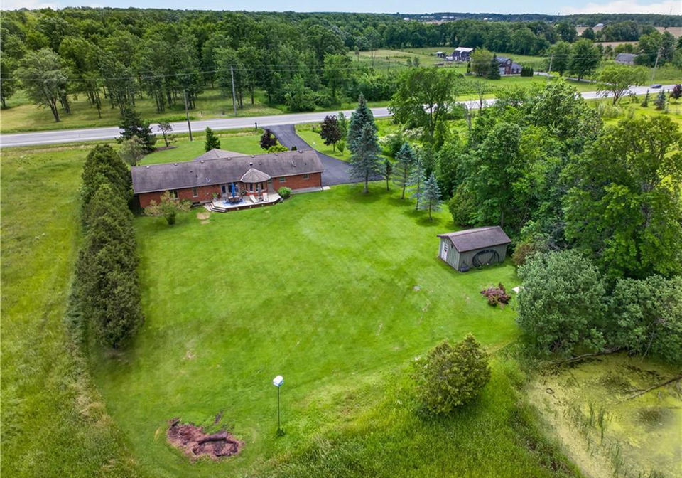 398-mountain-road-grimsby-ontario-40843125