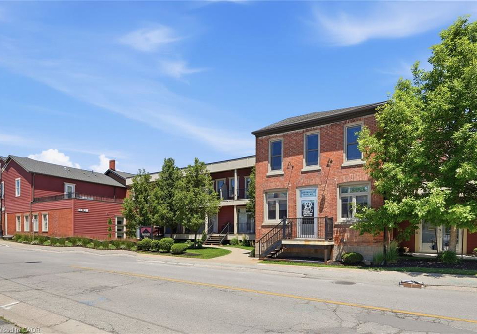 3710-main-street-niagara-falls-ontario-40843133